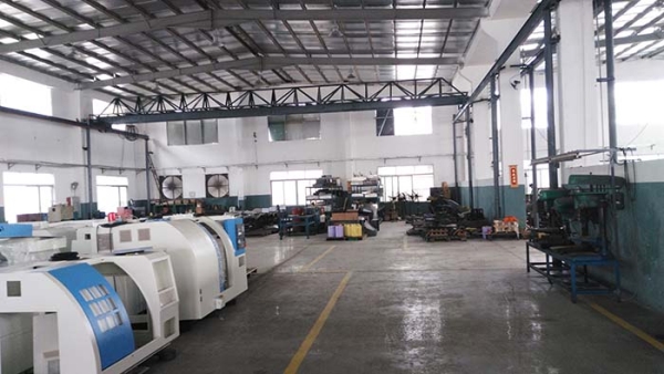 臨時(shí)物料堆放區(qū)NO1(凱恩利機(jī)床)