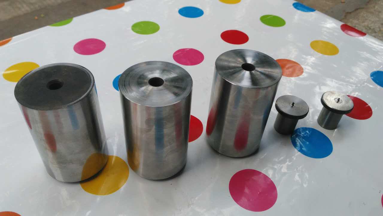 步鵬老板使用了凱恩利機床加工的產(chǎn)品